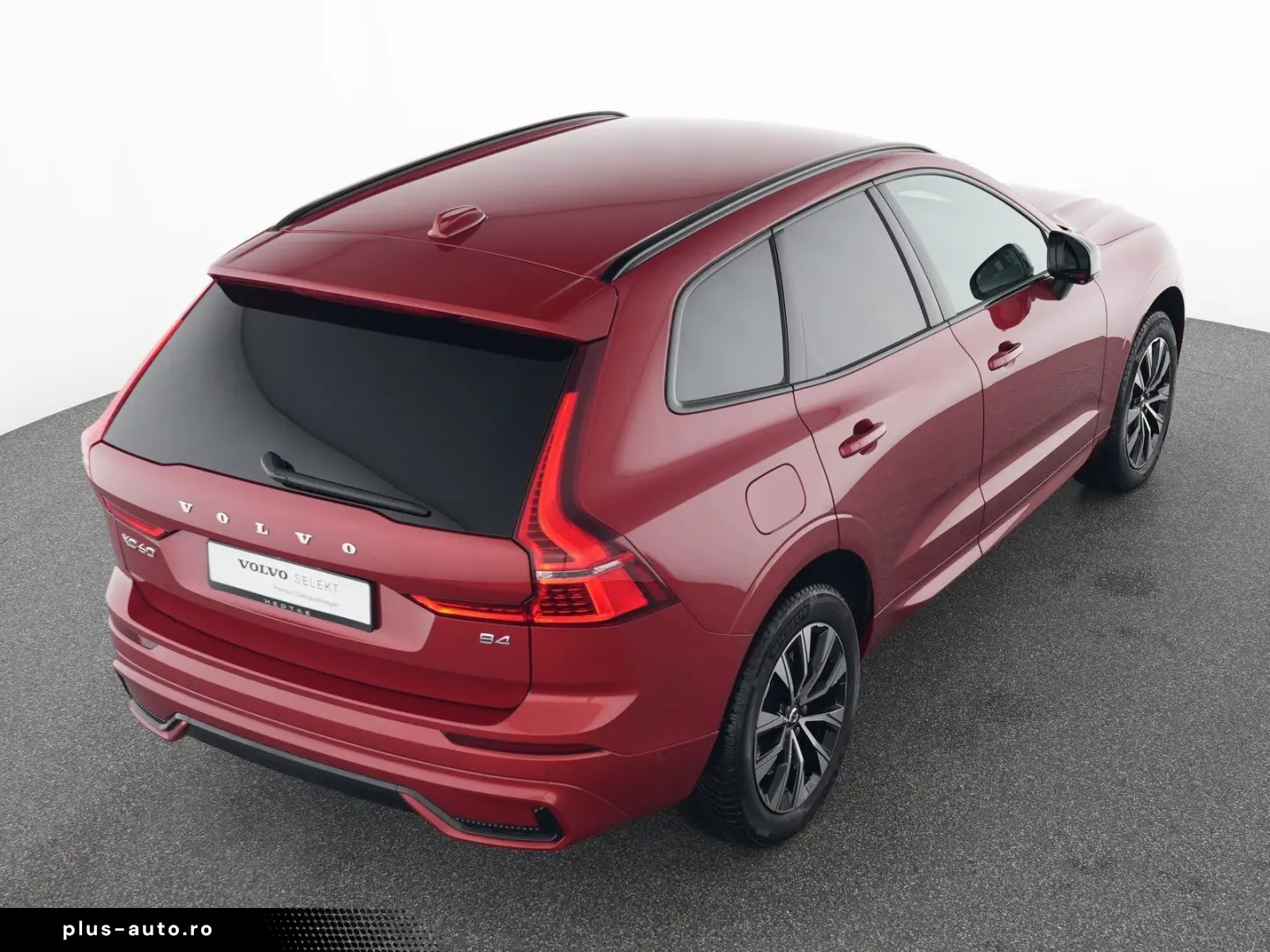 VOLVO XC60 B4 Benzin Plus Dark 19  AHK ACC H&K 360
