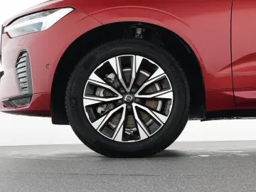 VOLVO XC60 B4 Benzin Plus Dark 19  AHK ACC H&K 360