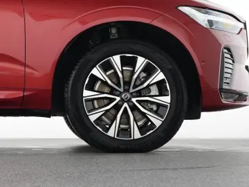 VOLVO XC60 B4 Benzin Plus Dark 19  AHK ACC H&K 360