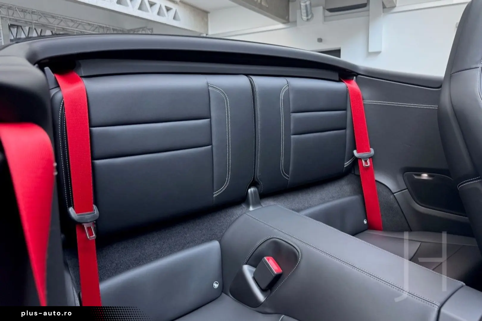 PORSCHE 992 Carrera 4S Cabriolet