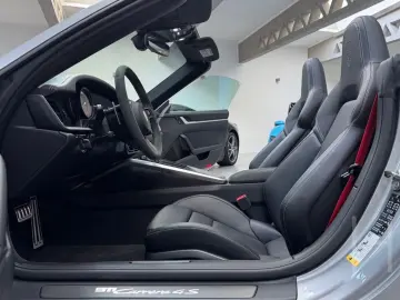 PORSCHE 992 Carrera 4S Cabriolet