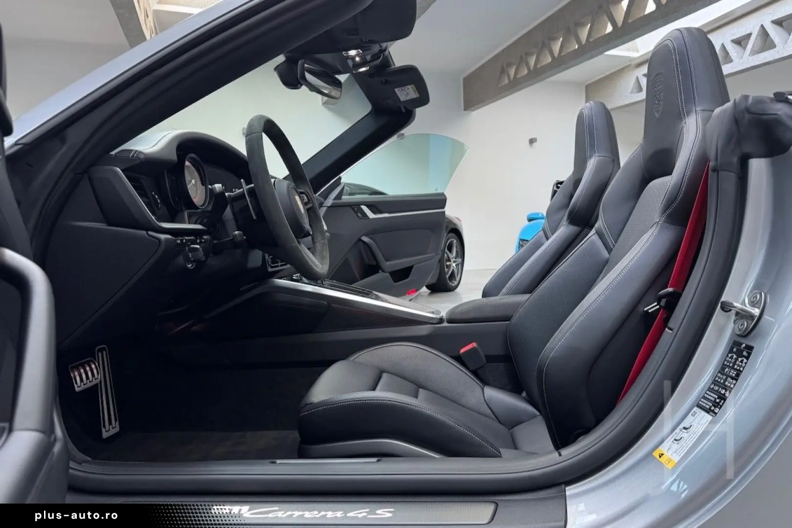 PORSCHE 992 Carrera 4S Cabriolet