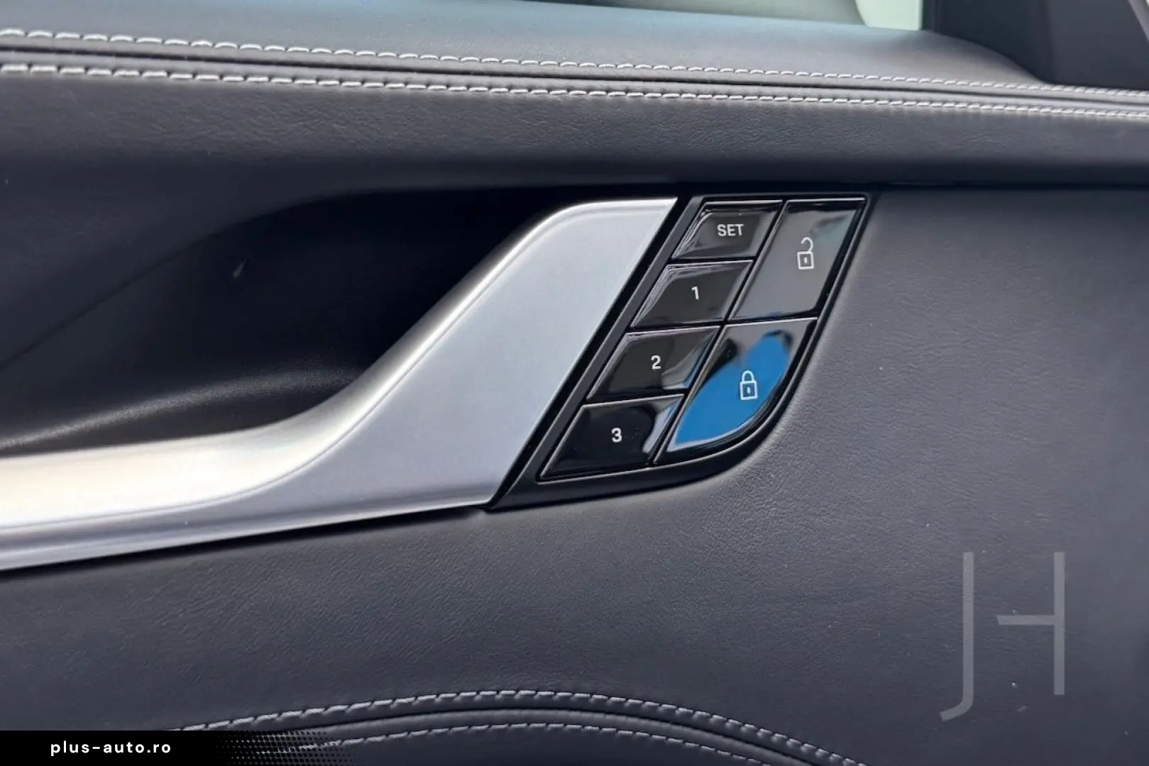 PORSCHE 992 Carrera 4S Cabriolet