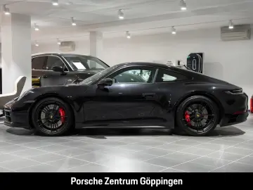 PORSCHE 992 911 Carrera 4 GTS
