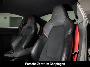 PORSCHE 992 911 Carrera 4 GTS