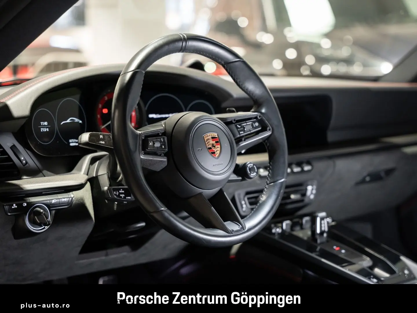 PORSCHE 992 911 Carrera 4 GTS