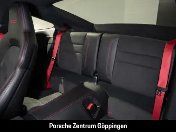 PORSCHE 992 911 Carrera 4 GTS