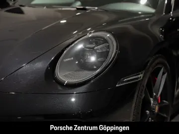 PORSCHE 992 911 Carrera 4 GTS
