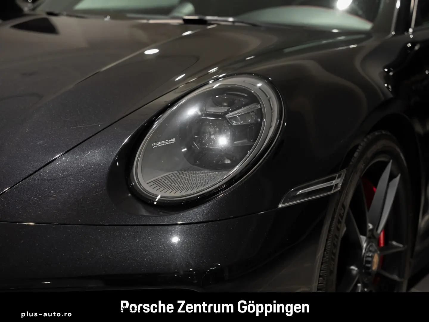 PORSCHE 992 911 Carrera 4 GTS