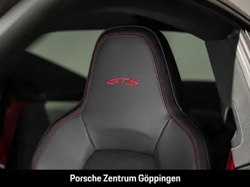 PORSCHE 992 911 Carrera 4 GTS