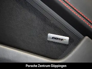 PORSCHE 992 911 Carrera 4 GTS