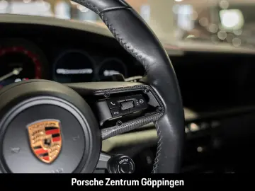 PORSCHE 992 911 Carrera 4 GTS