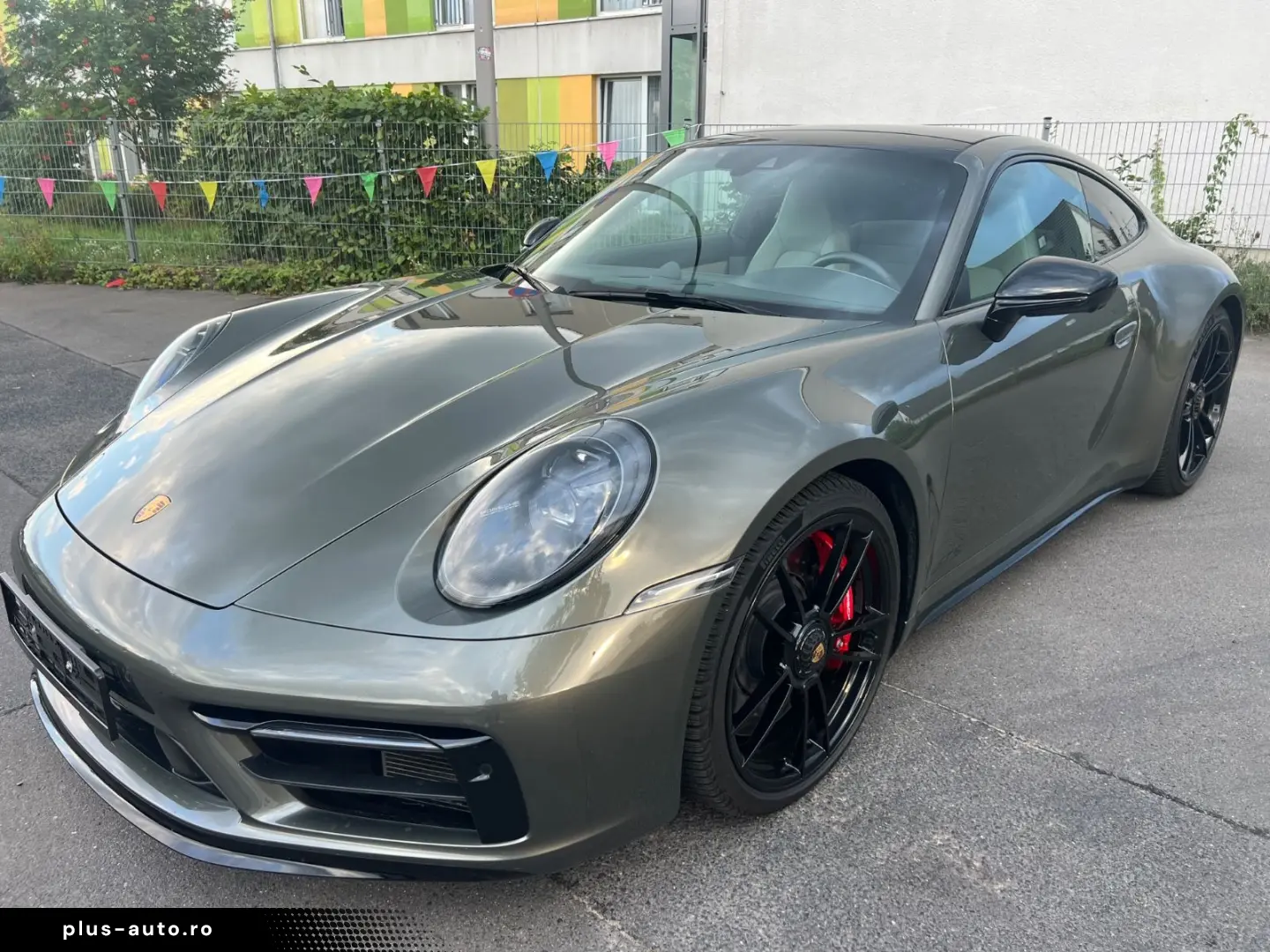 PORSCHE 992 911 Carrera4 GTS