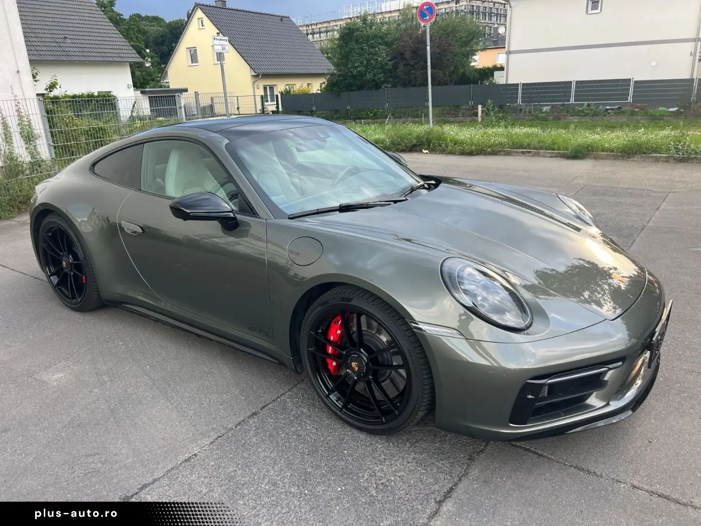 PORSCHE 992 911 Carrera4 GTS