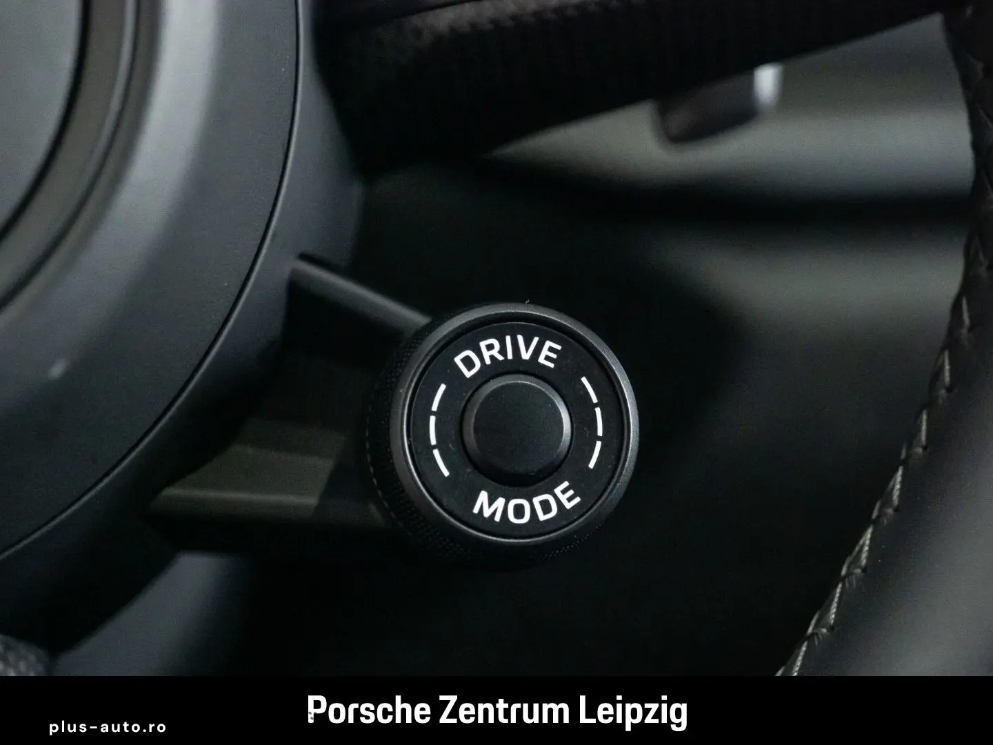 PORSCHE 992 911 Carrera 4 GTS Matrix Inno Carbon Lift