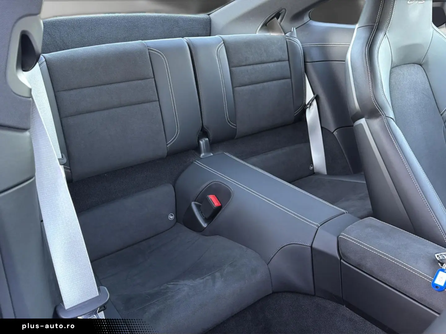 PORSCHE 992 Carrera 4 GTS MATRIX