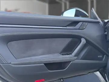 PORSCHE 992 Carrera 4 GTS MATRIX