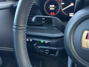 PORSCHE 992 Carrera 4 GTS MATRIX