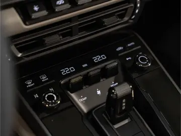 PORSCHE 992 Carrera 4S Cabriolet Sport Chrono Lift-VA