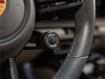 PORSCHE 992 Carrera 4S Cabriolet Sport Chrono Lift-VA