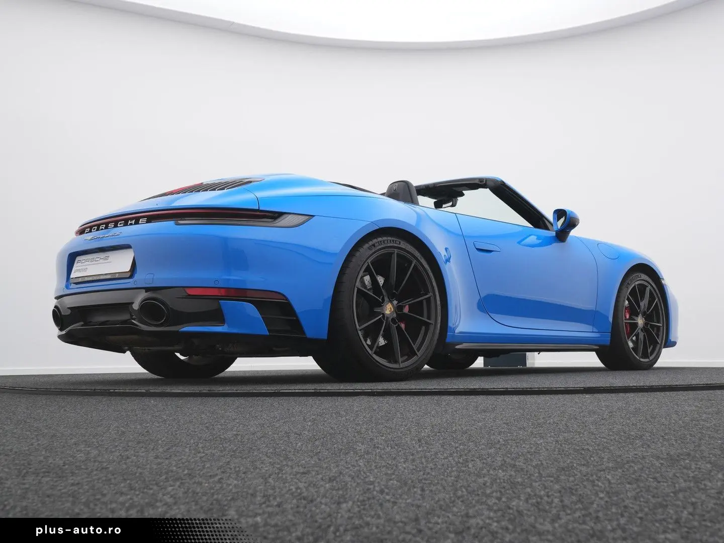 PORSCHE 992 Carrera 4S Cabrio