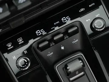 PORSCHE 992 Carrera 4S Cabrio