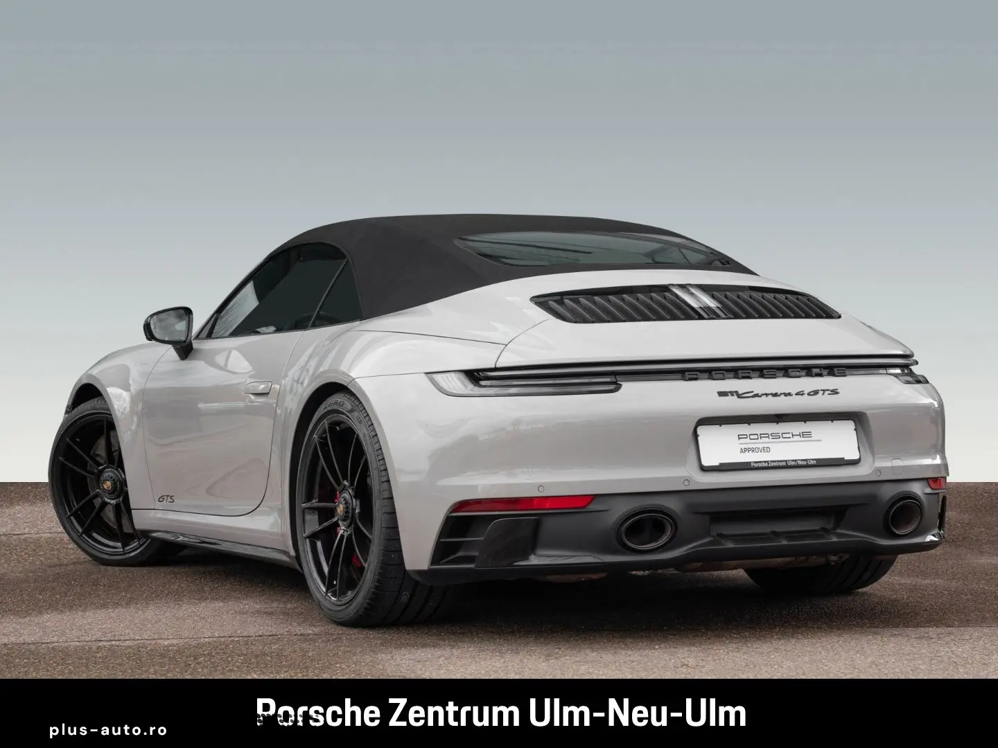 PORSCHE 992 911 Carrera 4 GTS Cabriolet