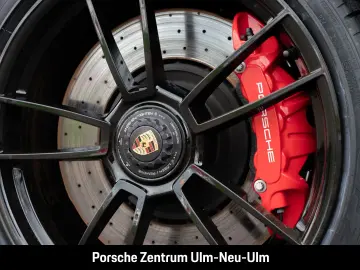 PORSCHE 992 911 Carrera 4 GTS Cabriolet