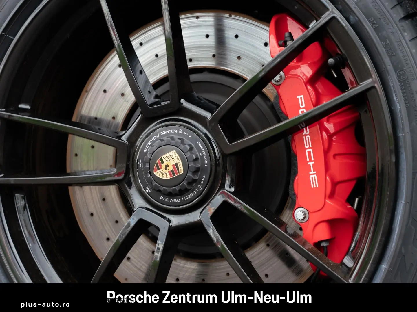 PORSCHE 992 911 Carrera 4 GTS Cabriolet