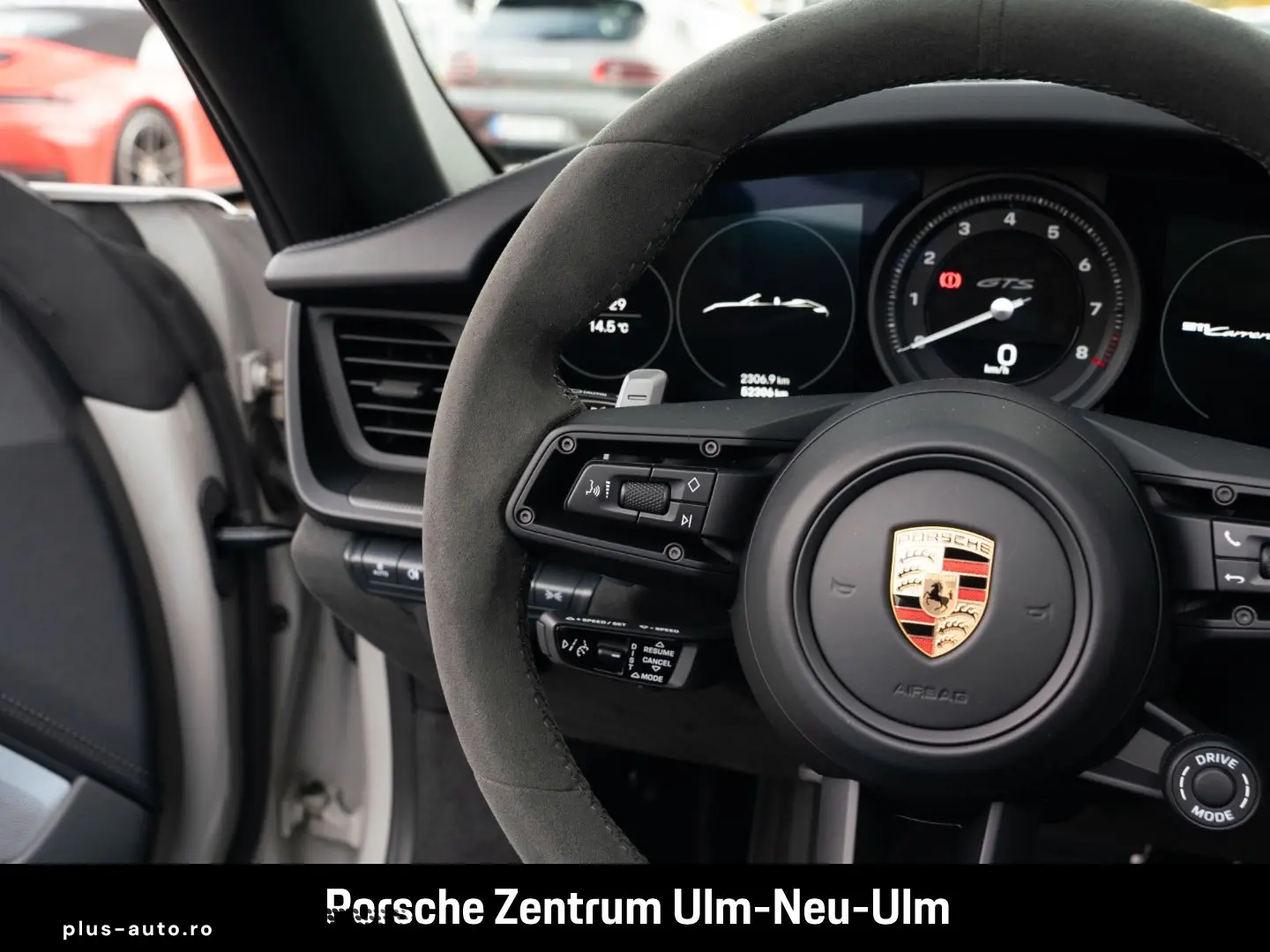 PORSCHE 992 911 Carrera 4 GTS Cabriolet