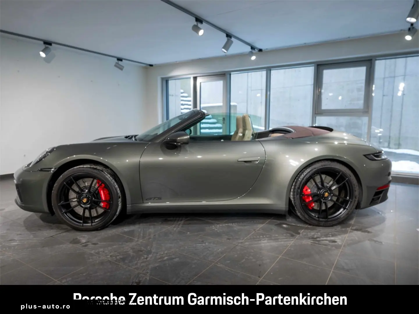 PORSCHE 992 911 Carrera 4 GTS Cabriolet