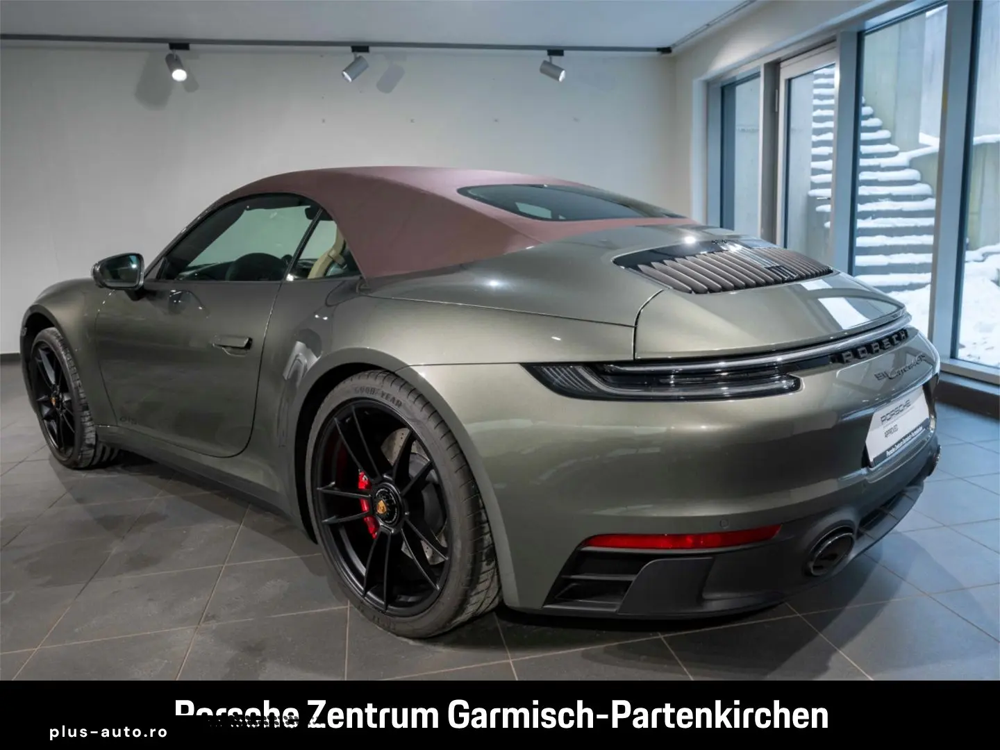PORSCHE 992 911 Carrera 4 GTS Cabriolet