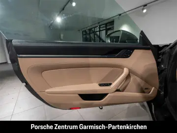 PORSCHE 992 911 Carrera 4 GTS Cabriolet