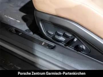 PORSCHE 992 911 Carrera 4 GTS Cabriolet