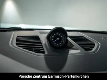 PORSCHE 992 911 Carrera 4 GTS Cabriolet