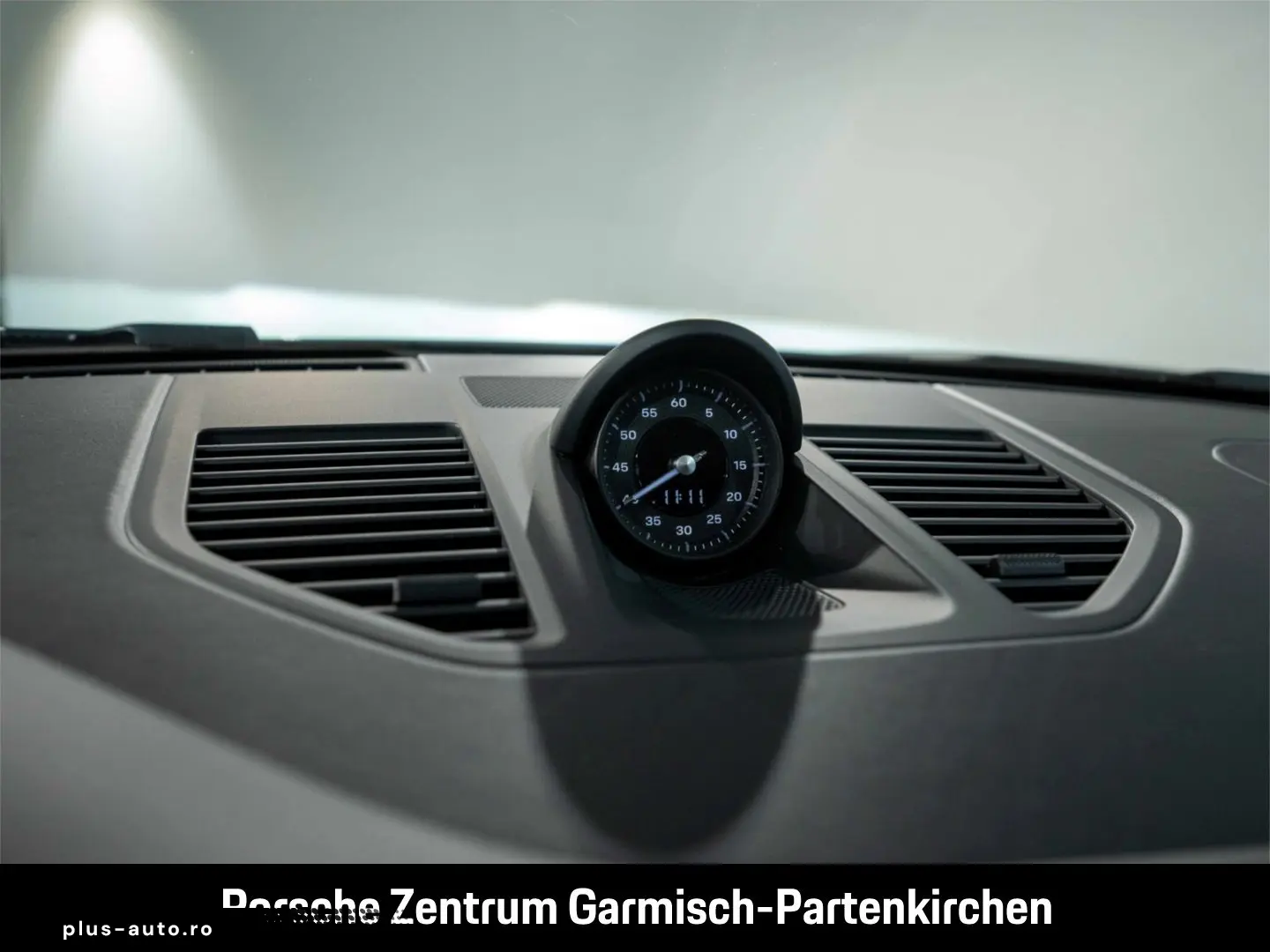 PORSCHE 992 911 Carrera 4 GTS Cabriolet