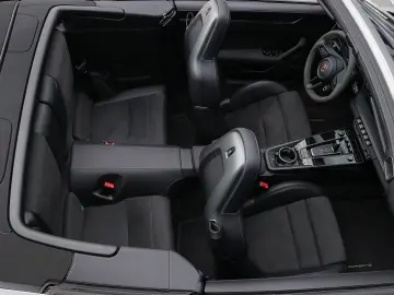 PORSCHE 992 911 Carrera 4 GTS Cabrio BOSE LED-Matrix