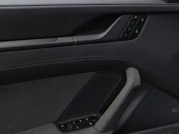 PORSCHE 992 911 Carrera 4 GTS Cabrio BOSE LED-Matrix