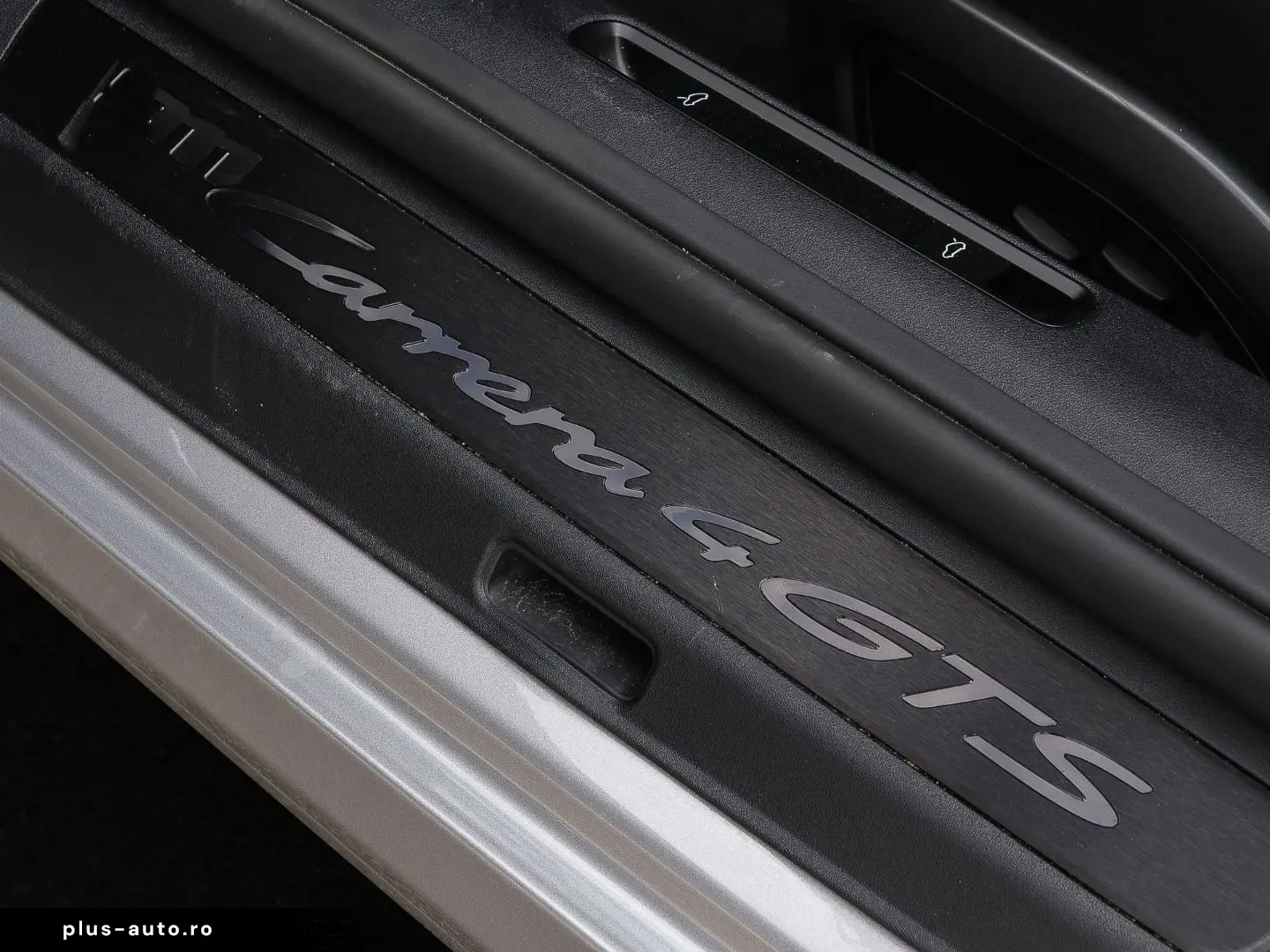 PORSCHE 992 911 Carrera 4 GTS Cabrio BOSE LED-Matrix