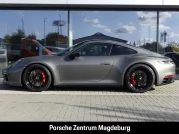 PORSCHE 992 (911) Carrera 4 GTS