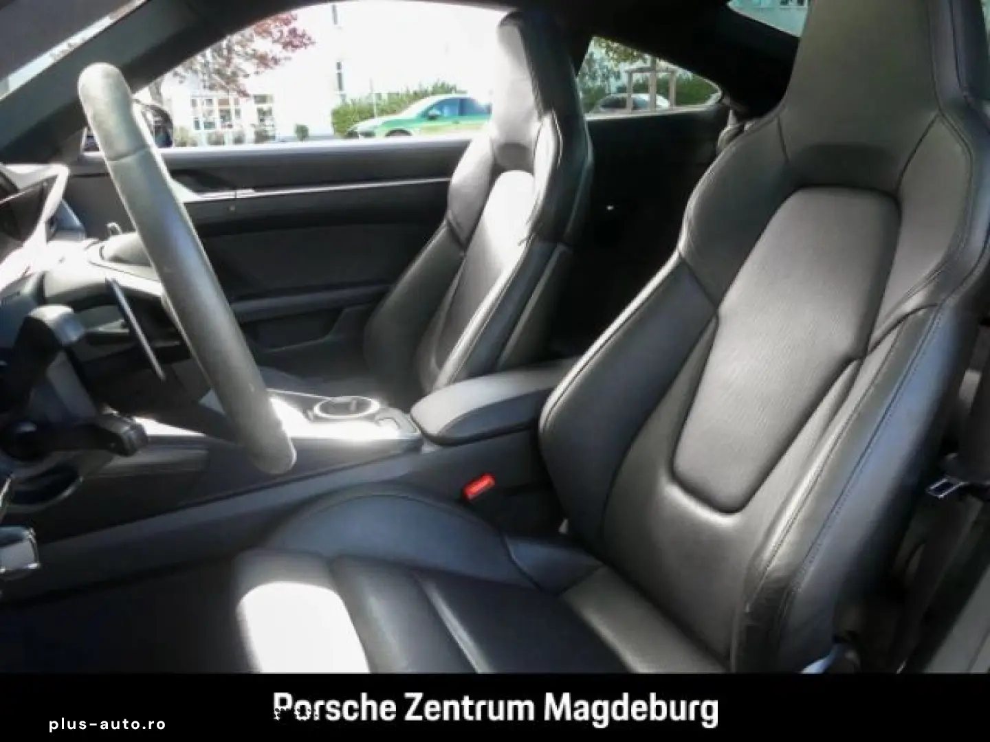 PORSCHE 992 (911) Carrera 4 GTS