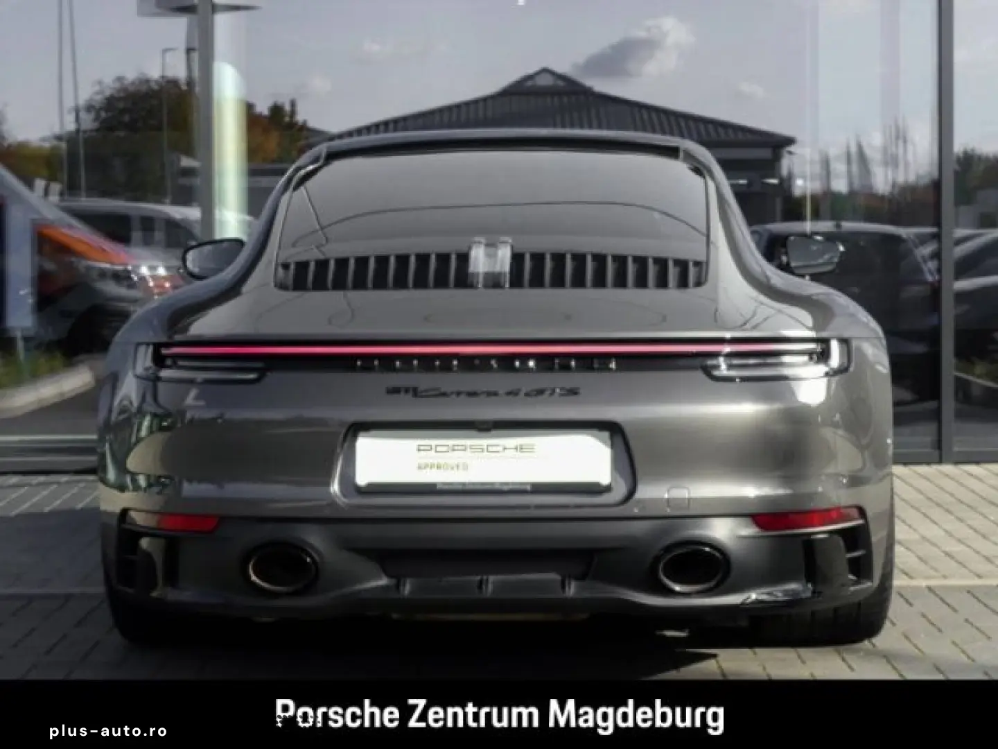 PORSCHE 992 (911) Carrera 4 GTS