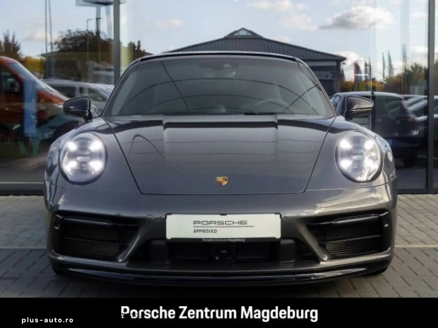 PORSCHE 992 (911) Carrera 4 GTS