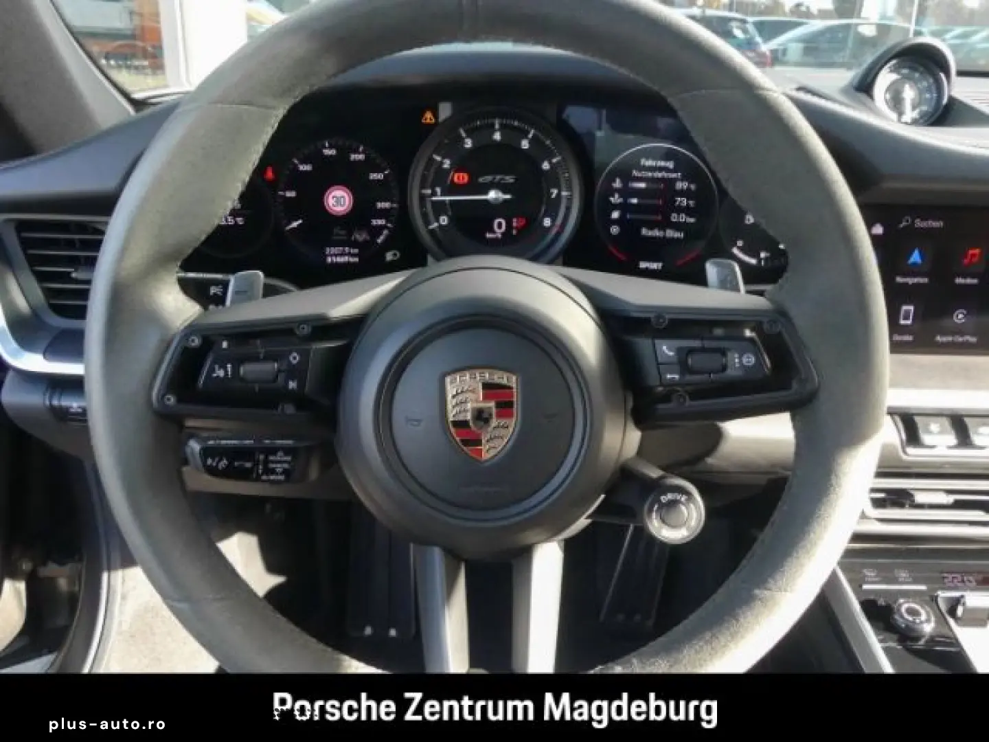 PORSCHE 992 (911) Carrera 4 GTS