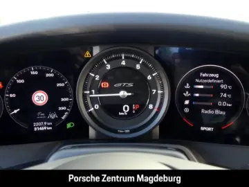 PORSCHE 992 (911) Carrera 4 GTS