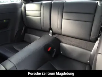 PORSCHE 992 (911) Carrera 4 GTS