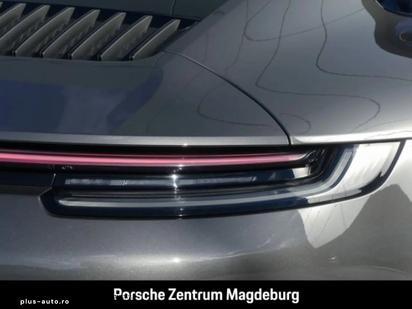 PORSCHE 992 (911) Carrera 4 GTS