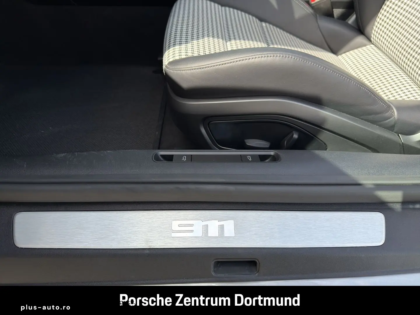 PORSCHE 992 911 Carrera 4S Cabriolet