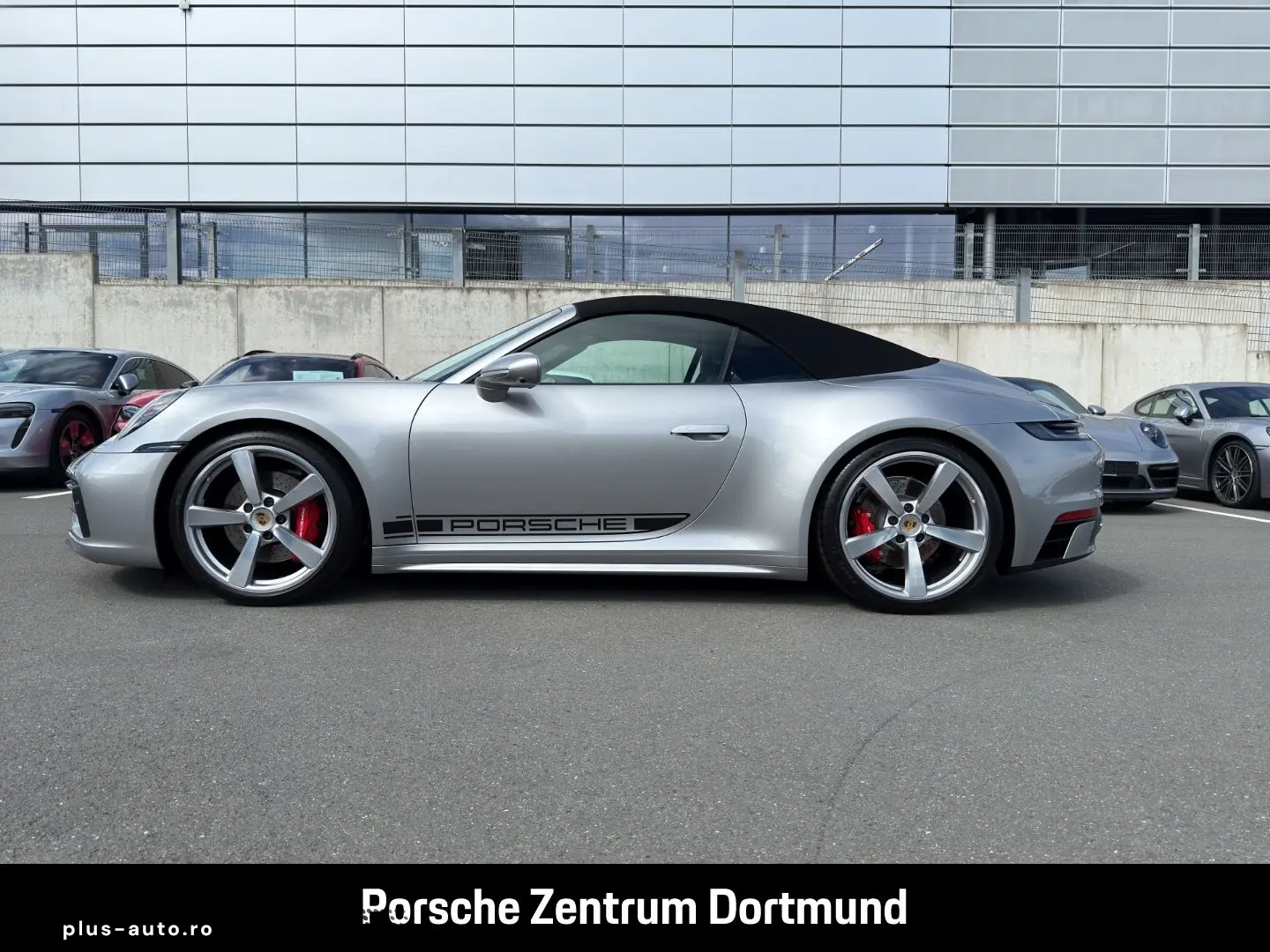 PORSCHE 992 911 Carrera 4S Cabriolet