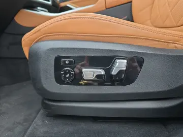 BMW X5 xDrive40i 22 Zoll AHK M Sportpaket Komfortsit